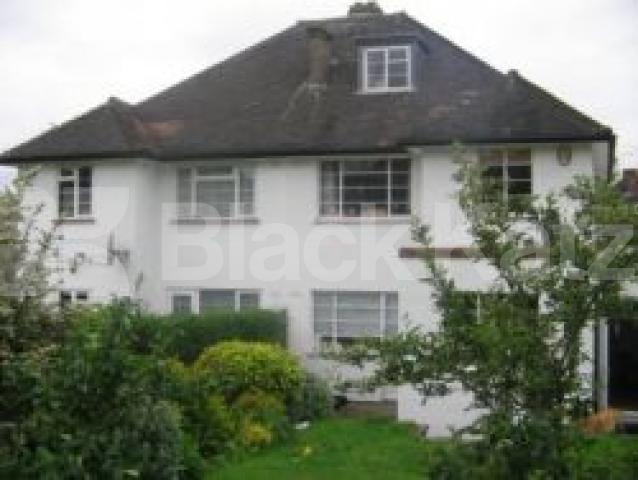 			GREAT LOCATION!!!, 4 Bedroom, 1 bath, 1 reception Terraced House			 Ludlow Way, HAMPSTEAD GARDEN SUBURB N2